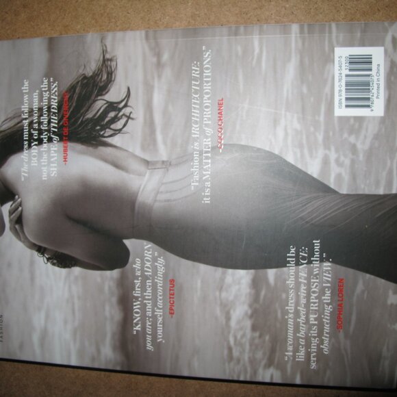 Fashion Book Bundle - Picture 7 of 8